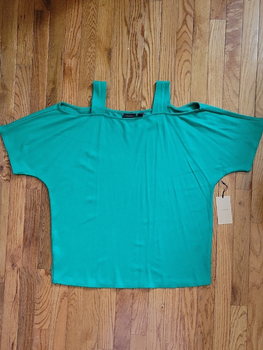 NWT Halogen Emerald Green Cold Shoulder Top